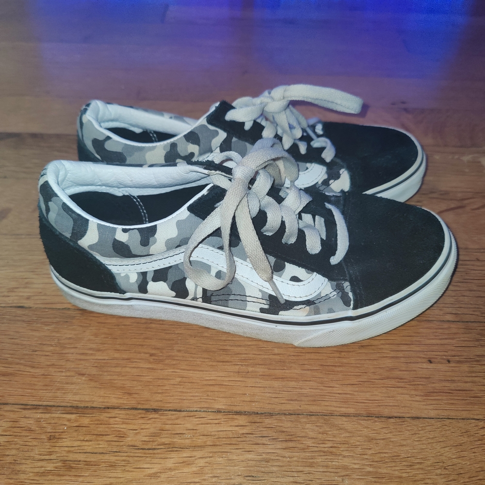 Vans Black and White Skate Sneakers with Waffle Sole